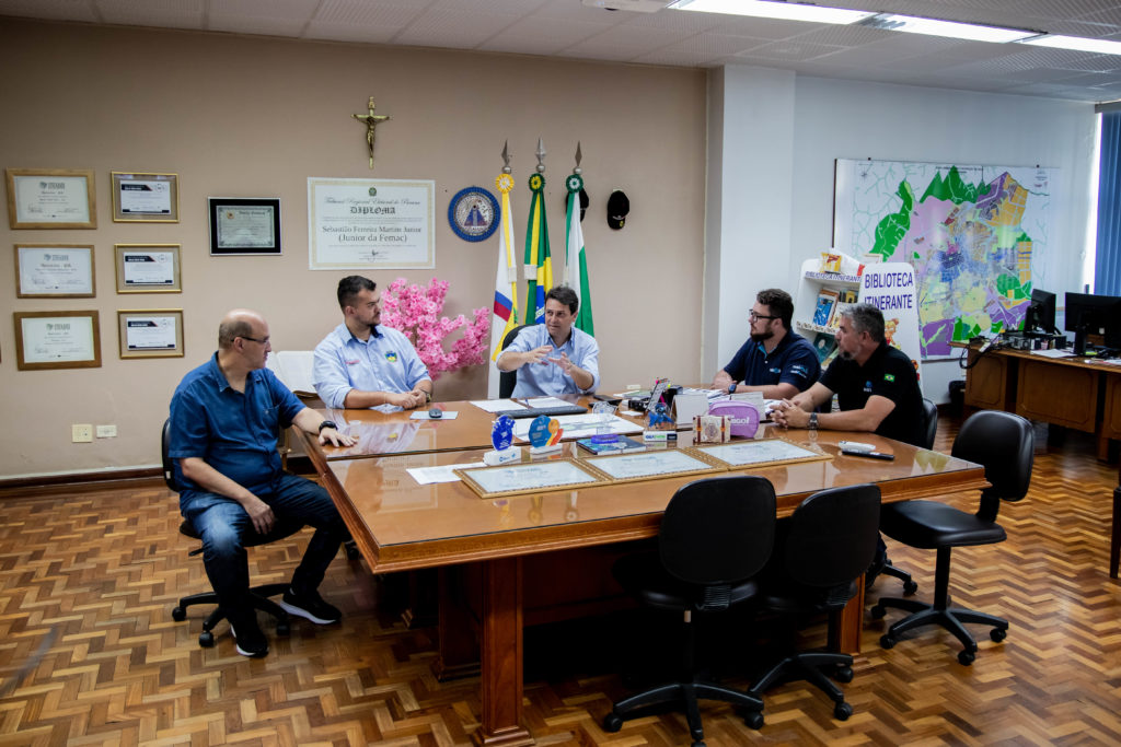 Anuncio do lançamento do programa foi no gabinete do prefeito 