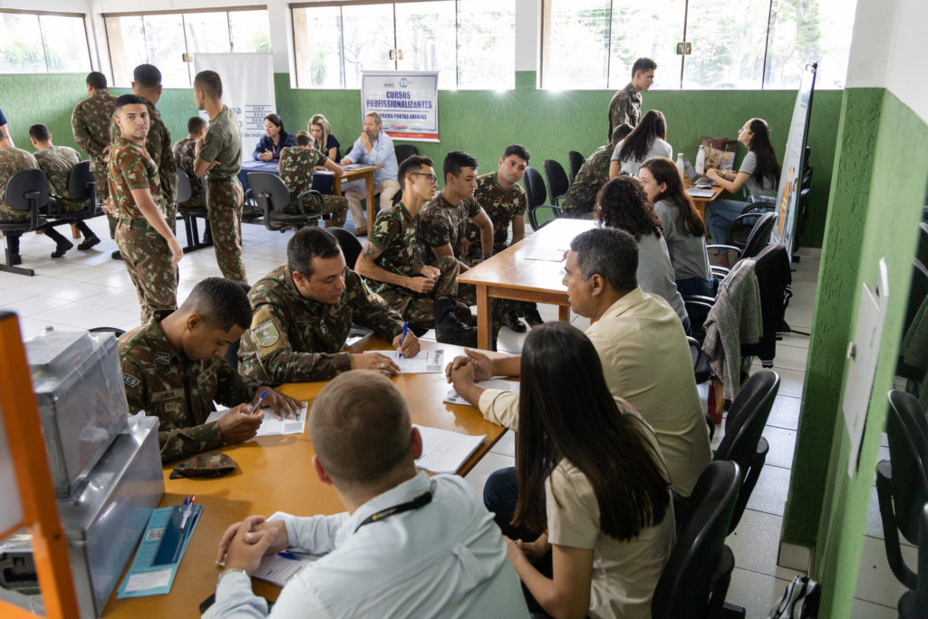 Em sua terceira edição, a iniciativa visa fazer o encaminhamento dos militares, que estão dando baixa, para o mercado de trabalho.