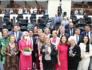 Vereadora Eliana Rocha é homenageada com o Prêmio Rosy de Macedo por sua dedicação à comunidade de Apucarana