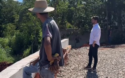 Prefeito Rafael Cita visita obras de interligação entre o Conjunto Ulysses Guimarães, Jd. Santo Antônio e Jd. Novo Horizonte em Arapongas